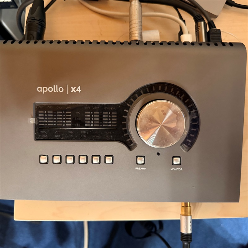 Universal Audio Apollo x4の画像
